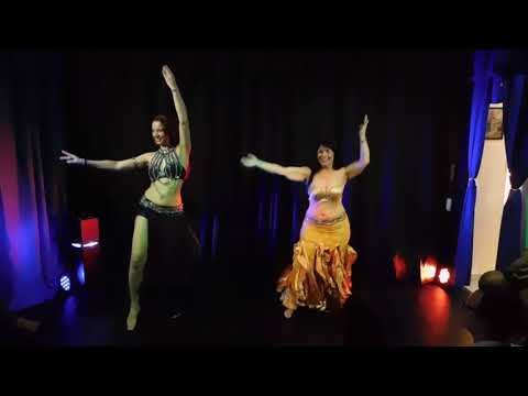 Dupla Renata e Zu Solo de percussão