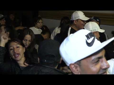 BAJO EL AZUL DEL CIELO - MIGUELON Y SUS VOCES DE LA CUMBIA...FELIZ CUMPLEAÑOS "CHOLO" DE LA SAGRADA