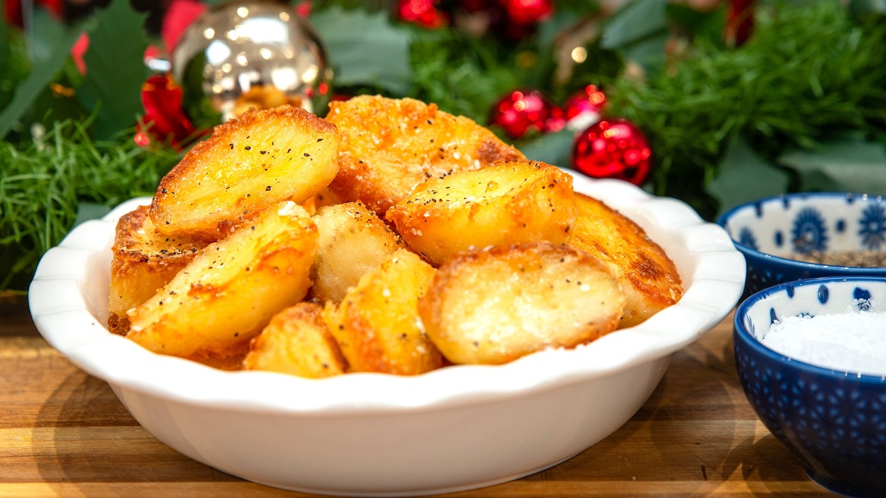 Traditional Roast Potatoes: The Heart of Christmas Dinner