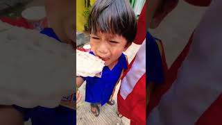 Download lagu ada yang nangis lomba makan kerupuk #shorts #shortsviral mp3