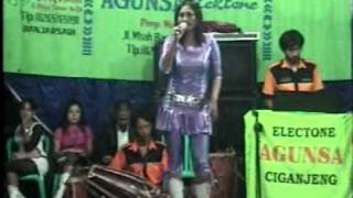 Download lagu Agunsa Cicin - Kawah Putih mp3 Download lagu Agunsa Cicin - Kawah Putih mp3