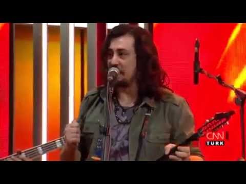 NECATİ VE SAYKOLAR KIZIL MAVİ CNN TÜRK MESUT YAR BURADA LAF ÇOK