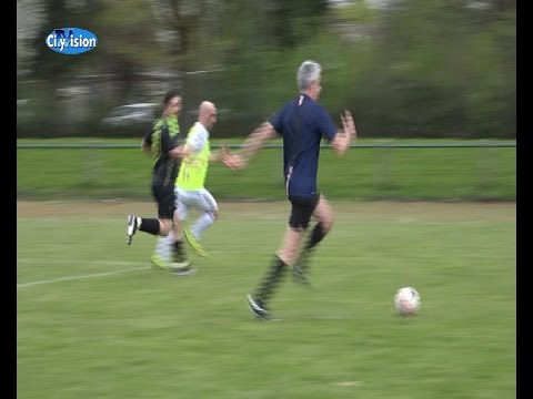 Oldie-Kicker - Spanischer Altherren-Fußball in MG