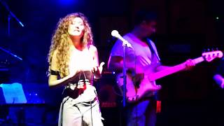 Sena Şener - Bak Bana