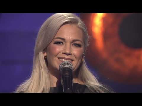 Rockheim Hall of Fame 2020 - Maria Haukaas Mittet fremfører "Gjennom sorga går en sang" for Halvdan