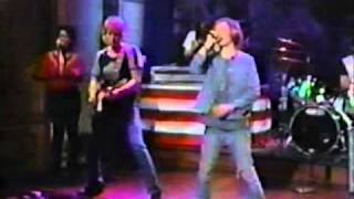 Beck - Mixed Bizness - Late Night with Conan O&#39;Brien, 02/17/2000