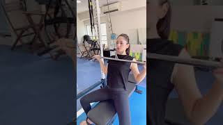 背中引き締め&肩コリ解消@hu-revo