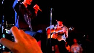 Download lagu Sheila On 7 - Seandainya (3on3 Concert).mp4 mp3