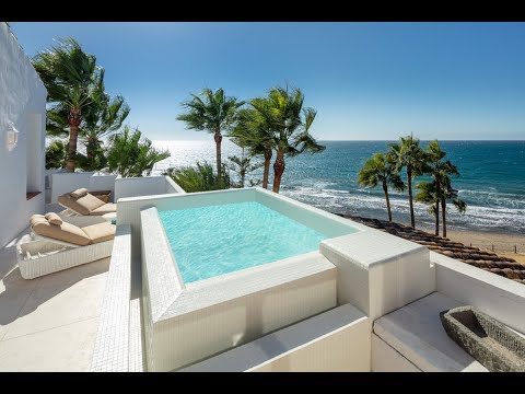 A unique beachfront duplex penthouse in Marbella Golden Mile, Puente Romano