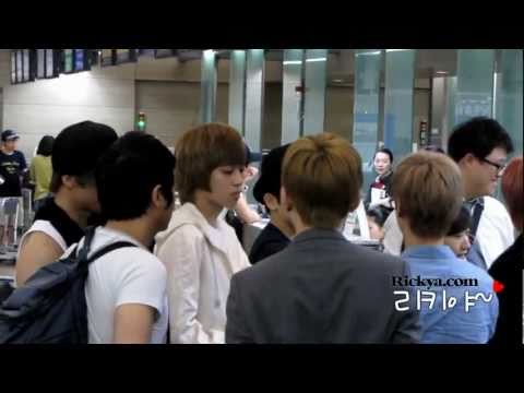 110714 틴탑 리키 인천공항 출국 직캠 to 싱가포르