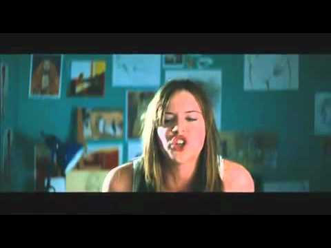 200 huesos y un collar de calaveras