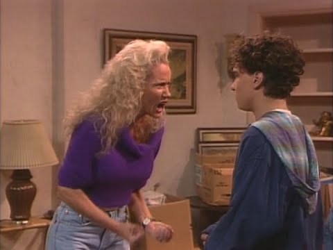 Roseanne 5x19 - Barbara VS Roseanne