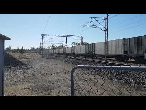 Australian Trains - Aurizon Container Train at Mt Larcom