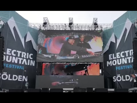 Cats On Bricks MashUp ARTBAT vs Nina Kraviz @ Electric Mountain Festival / Sölden (AUT)