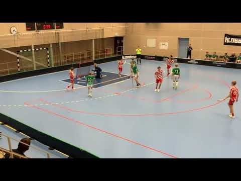 Powerplaymål! Felix#66 lägger in den till Viktor#3 som drar till med ett snabbt skott