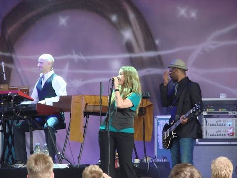 Alanis Morissette - Ironic - Köln Tanzbrunnen 2008