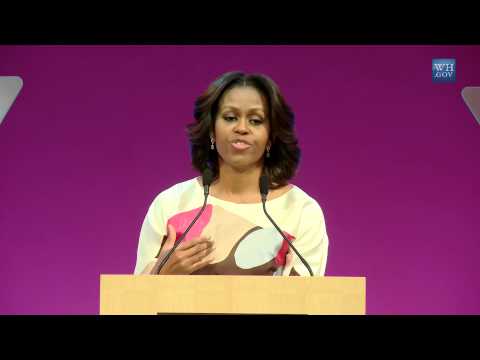 In China, Michelle Obama Praises Free Speech