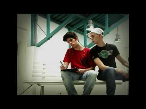 Dia Mau video
