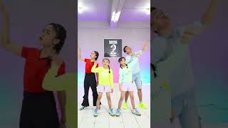 Download lagu Kaka Baju Hitam Bento mp3