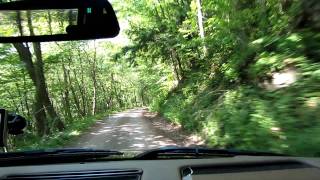 preview picture of video 'Loyalsock Creek,narrow road driving in Land Rover @ worlds End state park pennsylvania'