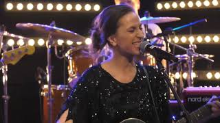 Mathilde Falch - Ild I Min Røg feat. TaliBand (Live i Talis Talkshow)