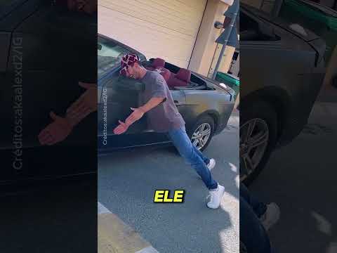 Ele é um manequim da vida real !!
