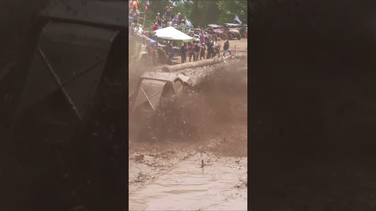 WILD BOUNTY HOLE ACTION AT LOUISIANA MUDFEST FOR TRUCKS GONE WILD