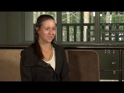 ЭВЕЛИНА ЛАСКЕВИЧ: "ПЕРВЫЕ ТРИ ГОДА ТЕННИСОМ ЗАНИМАЛАСЬ ЧЕРЕЗ НЕ ХОЧУ"