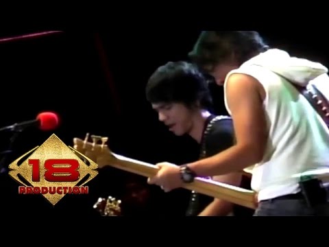 Ungu - Aku Bukan Pilihan Hatimu  (Live Konser Bali 1 Mei 2007)