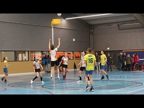 KEIHARDE BLOK! | Circus in Amersfoort! 🎪 | Mia B1 - SKF B2