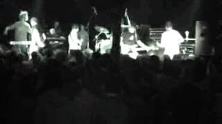 Underoath - Letting Go of Tonight (Live)