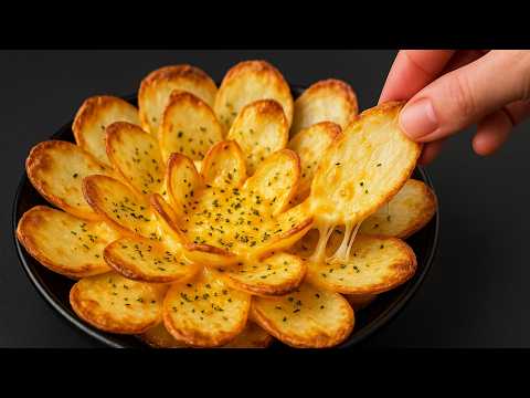 A new way to cook potatoes! A beautiful cheesy potato flower in 10 minutes!