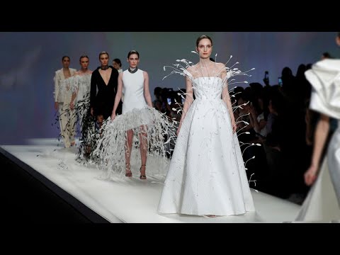 Isabel Sanchis Bridal Spring 2023 | Barcelona Bridal Fashion Week
