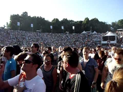 Paul Kalkbrenner (Simina Grigoriu) Berlin Wuhlheide 04.06.2011