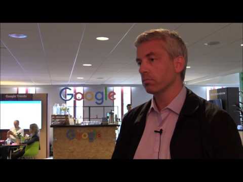 PwCs Lene Eltvik Vindfeld snakker om Nisjer med Sturle Rasmussen, direktør i Schibsted