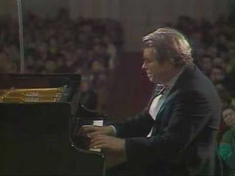 Video thumbnail for Prelude in B major (Op. 32, No. 11)
