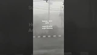 Download lagu Hujan deras Di sertai Angin Kencang terjadi di subang.. mp3