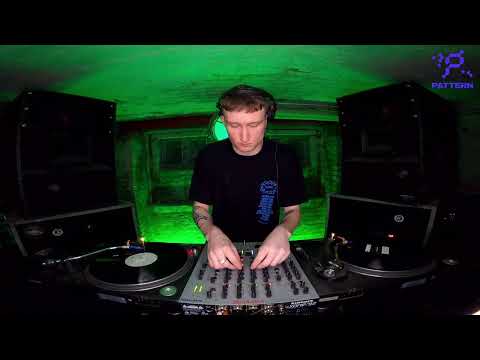 PATTERN: Decka - 01.22.22 - 6 P.M