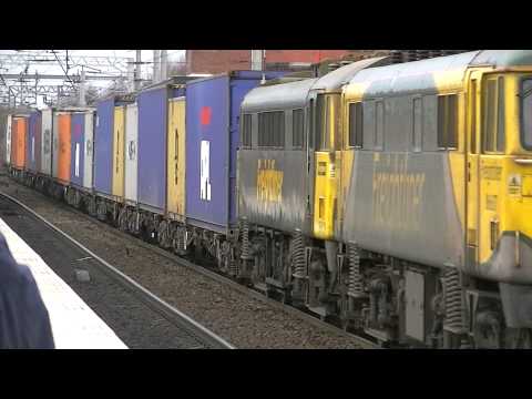 86637 & 86613 Freightliner Wigan North Western