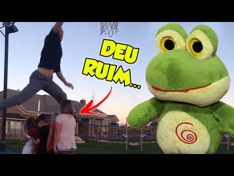 AS CRIANÇAS MAIS BURRAS DO MUNDO JOGANDO BASQUETE - SAPORRA REACT #13