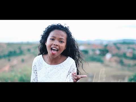 FARATIANA (la voix d'or)  --- Neny (clip officiel 2019)