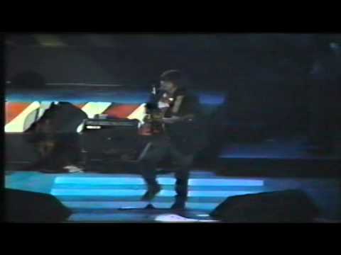 Trovante - Fizeram os Dias Assim - Ao Vivo no Campo Pequeno 1988