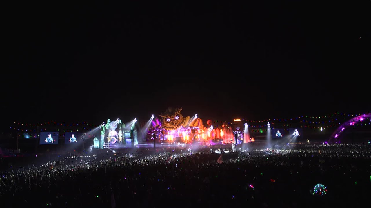 Armin van Buuren - Live @ Electric Daisy Carnival 2015