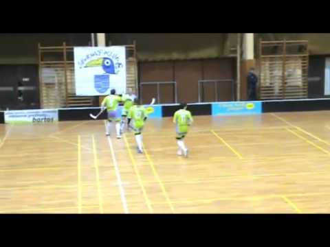 Florbalové semifinále