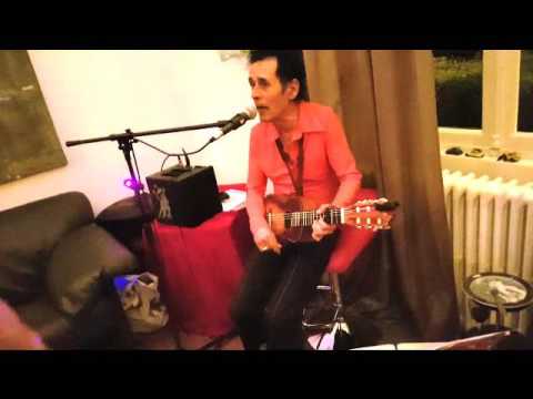 PETITSOLEIL : chanson latino-chaloupée à domicile en solo !