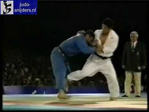 Judo 2000 Sydney; Gill (CAN) - Inoue (JPN) [-100kg].