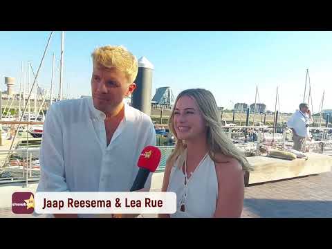 Jaap Reesema en Lea Rue verklappen dat ze elkaar ontmoet hebben via iemand die we allemaal kennen