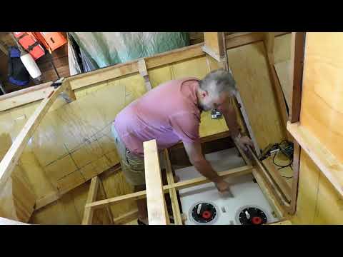 Water tanks, the forward berth and the engine bed - SV Tapatya EP49