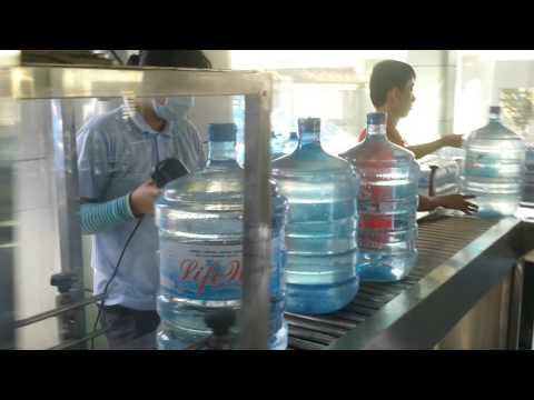 Máy chiết bình tự động tròn xoay Mỹ tho