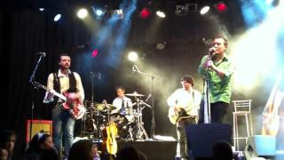 Oldelaf - Petit Oiseau (Bête et Méchant) (L'Estaminet - 24 mars 2012)